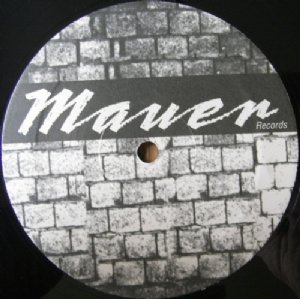 The Project 93 - Mammagamma / Another Brick In The Wall