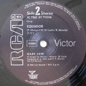 Gary Low - La Colegiala / Equador