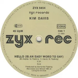Kim Davis - Hello / Autografado