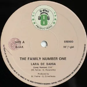 The Family Number One - Lara De Bahia