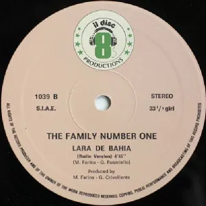 The Family Number One - Lara De Bahia