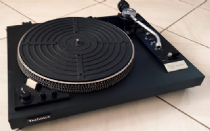 Toca Disco Technics SL-2900